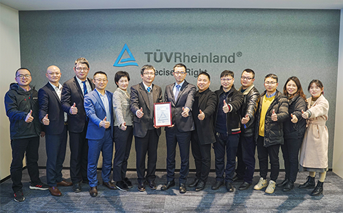 南宫28网址电气获TÜV莱茵全球首张输配电领域碳足迹证书